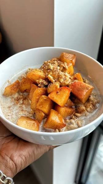 Apple Cinnamon Protein Oatmeal