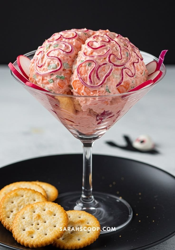100+ Fun Halloween Party Food Ideas | Scary party foods, Halloween themed appetizers, Cuisine halloween facile