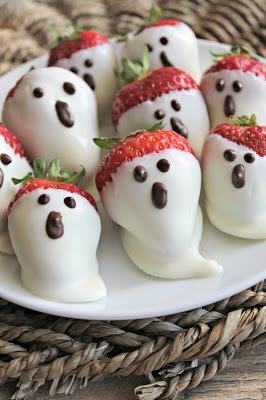 White Chocolate Strawberry Ghosts