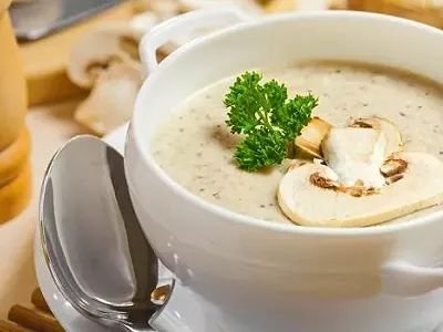 Soupe aux champignons à la moutarde