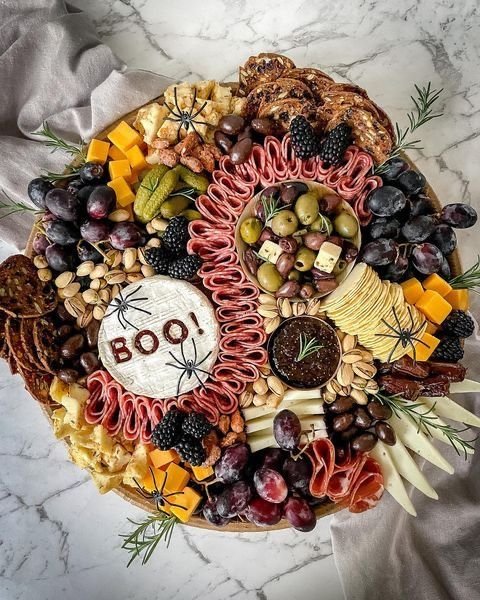 Fall charcuterie board spooky | Halloween food platters, Thanksgiving food crafts, Halloween charcuterie board ideas