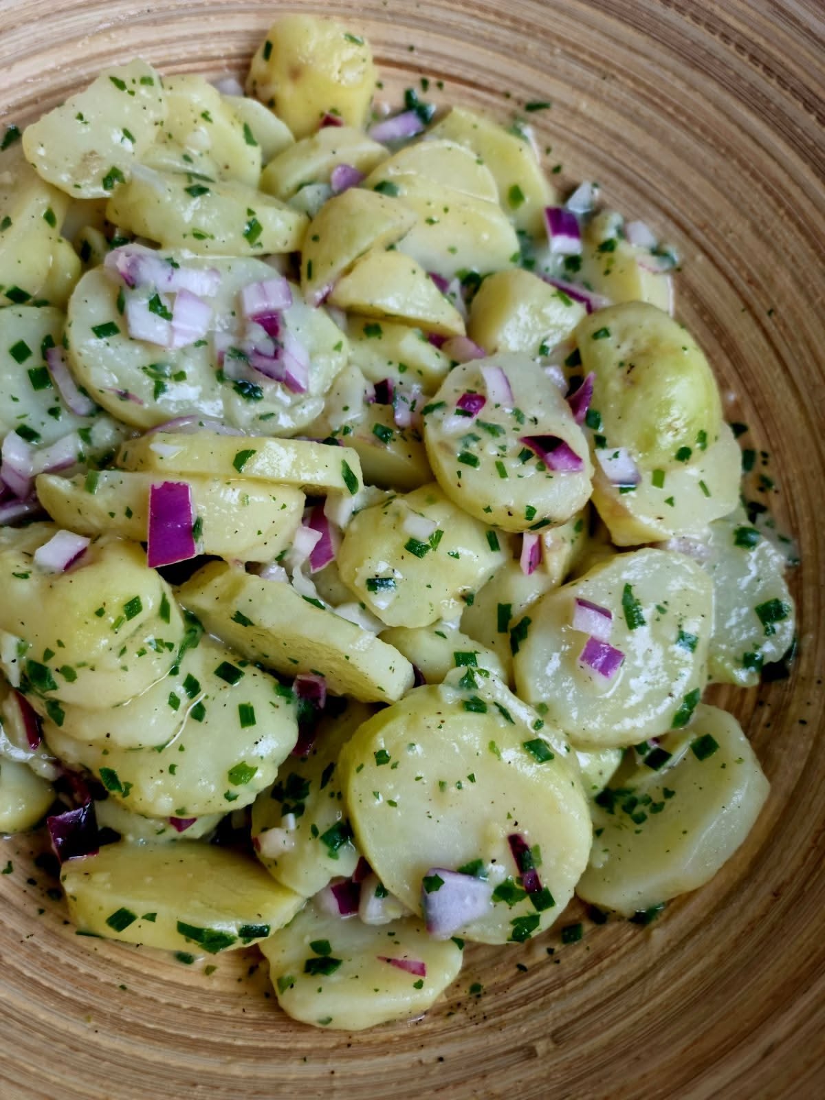 Salade de pommes de terre alsacienne | Recette salade froide, Recette de salade composée, Cuisine alsacienne