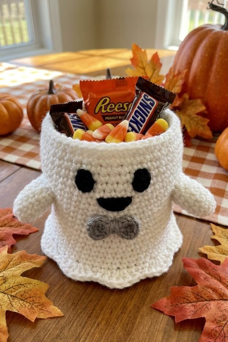 Ghost Candy Bowl Crochet Pattern