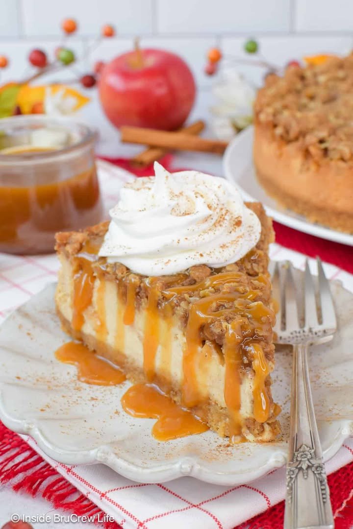 Apple Crisp Cheesecake! 🍎 A velvety cheesecake filling, tender spiced apples, and a classic crumble topping make this so good!

💕 Comment CHEESECAKE below to have this recipe sent to you.