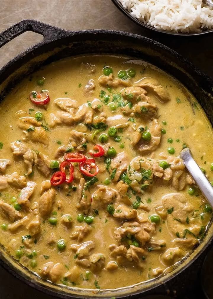 Curry au poulet &agrave; la noix de coco &agrave; 5 ingr&eacute;dients