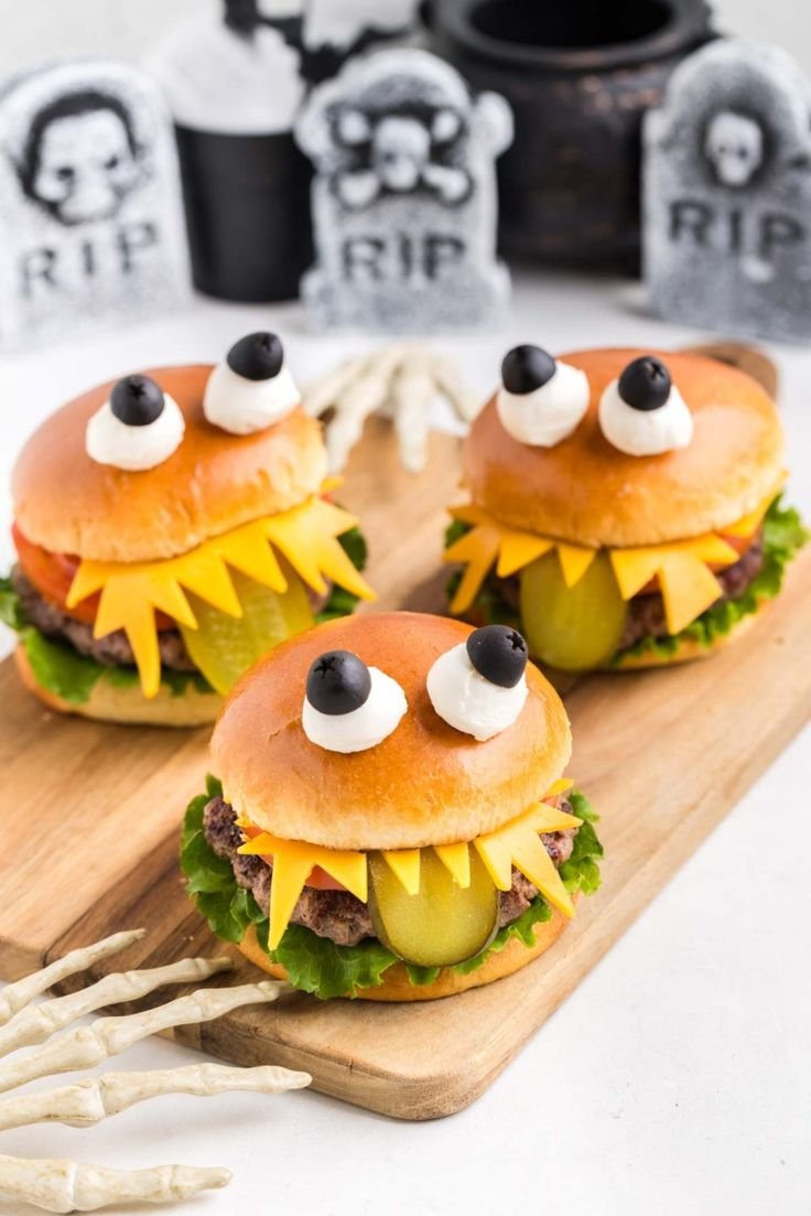 How to make a monster burger | Halloween burger ideas, Halloween food for party, Halloween food ideas