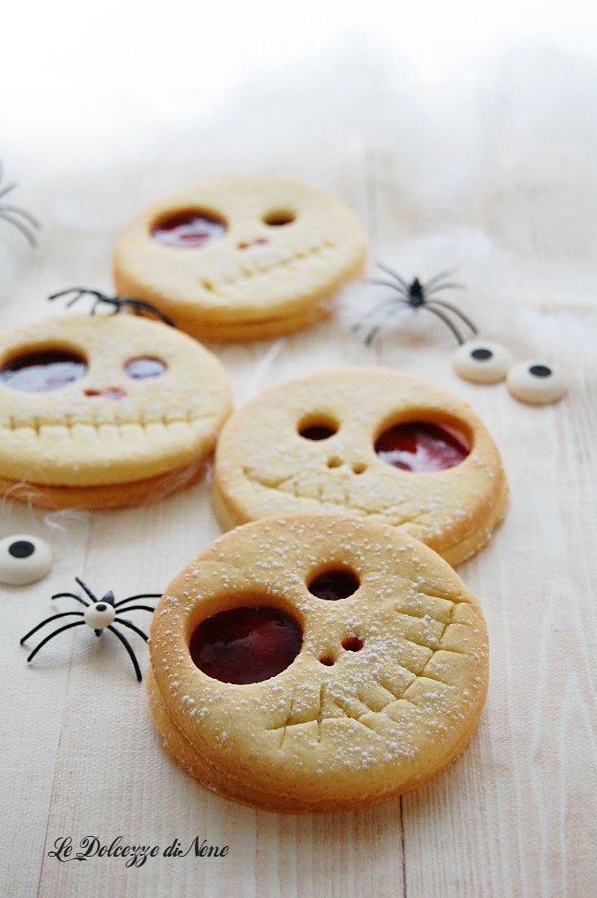 BISCOTTI MOSTRUOSI per Halloween | Halloween biscotti, Halloween bakes kids, Halloween easy cookies