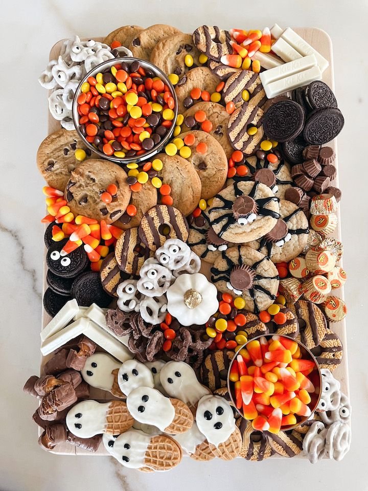 Halloween Candy Board Ideas - Haute Off The Rack