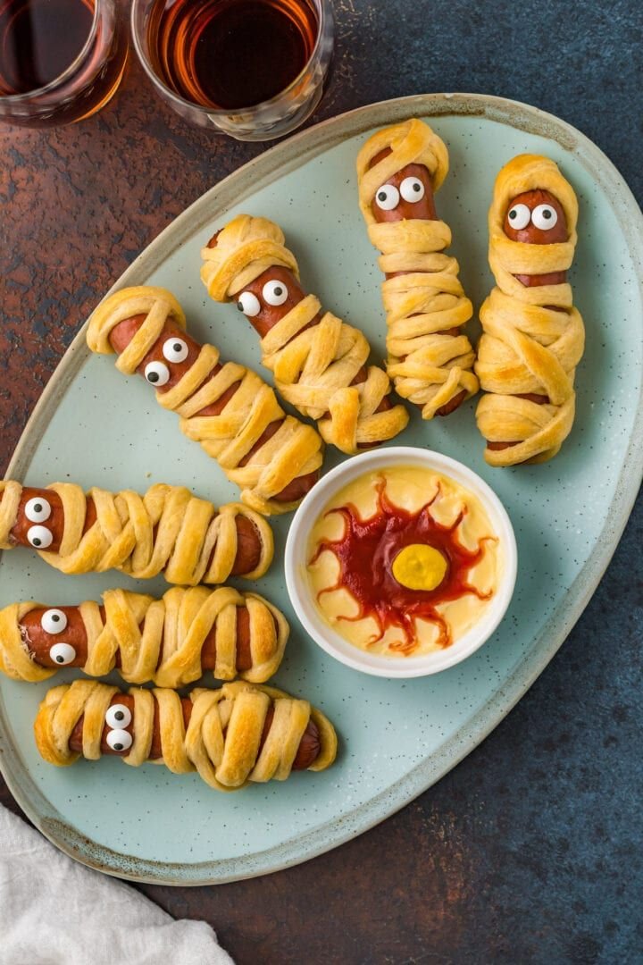 Pasta halloween food | Halloween mummies food, Spaghetti halloween food, Hot dogs