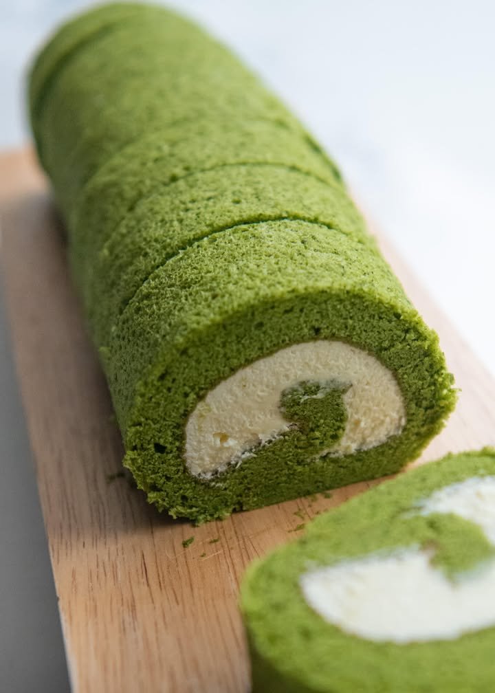 G&acirc;teau Roul&eacute; Matcha L&eacute;ger et A&eacute;r&eacute;