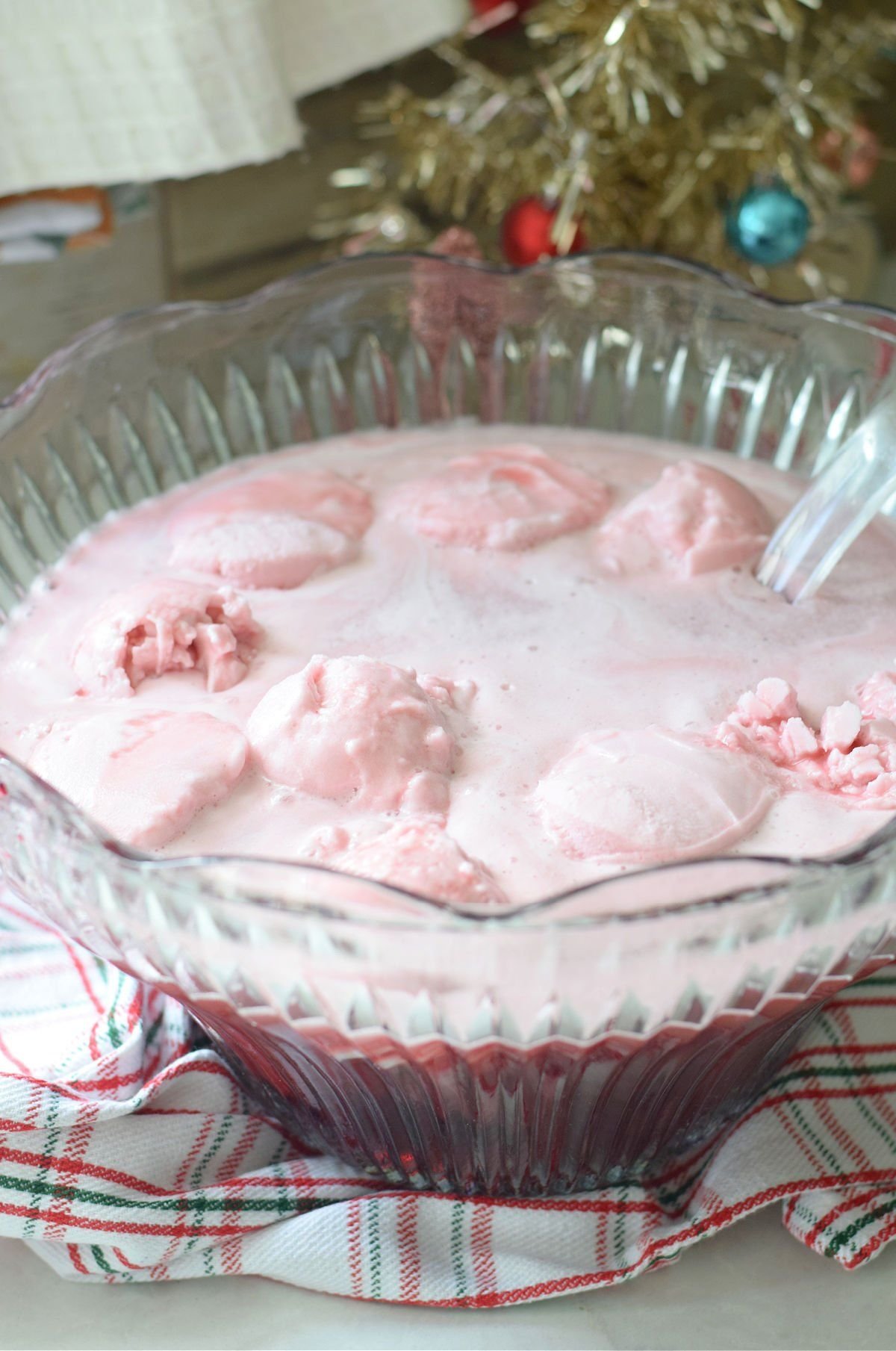 Mom’s Recipe for Christmas Sherbet Punch