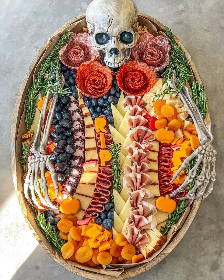 Scary halloween charcuterie | Charcuterie board ideas scary, Mystery dinner party, Halloween party snacks