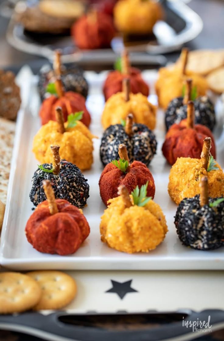 Mini Pumpkins and Gourmet Crackers | Cuisine halloween facile, Thanksgiving appetizers easy, Halloween finger foods
