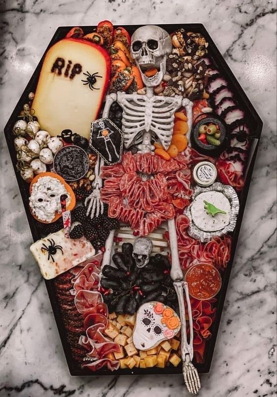 Halloween Food ~ Appetizers, Hors d'oeuvre~ Halloween Charcuterie Board