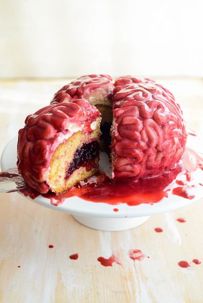 Gehirn-Kuchen für Halloween Rezept