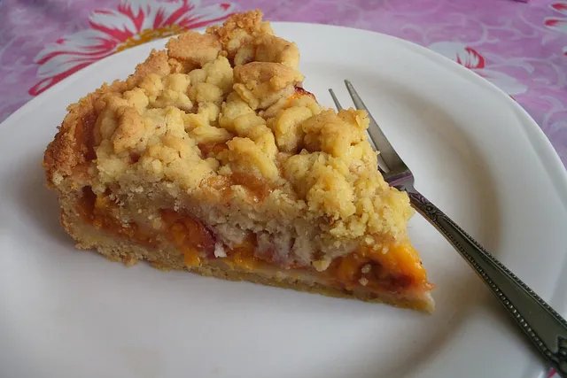 Nektarinen-Streuselkuchen