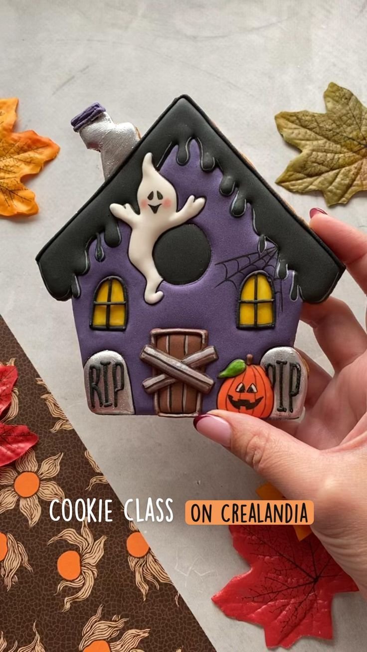 Spooky House Halloween Sugar Cookies | Хэллоуин выпечка, Печенье на хэллоуин, Осеннее печенье