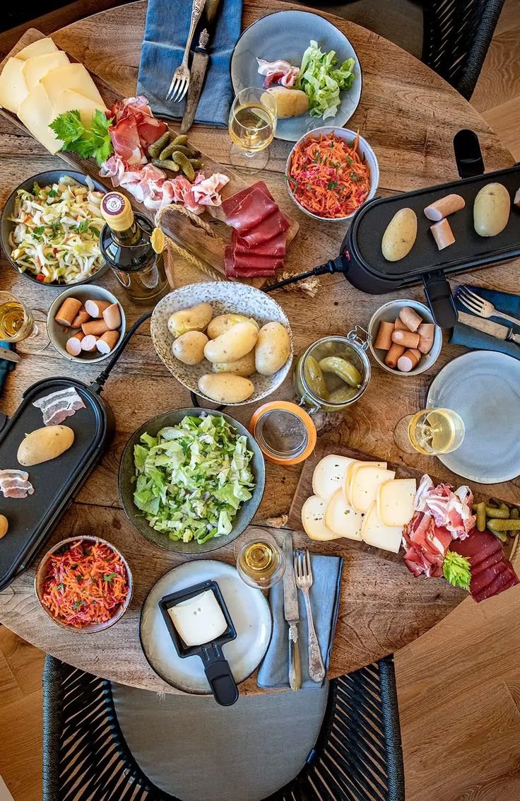 La Raclette, comment la préparer, comment la servir.