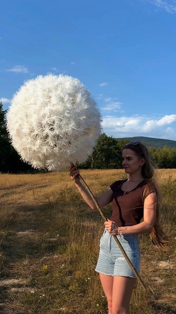 DIY Magical Giant Dandelion 🌼✨ #diy #craft #creativeideas #magical #homedecor #handmade #diydecor #dandelion