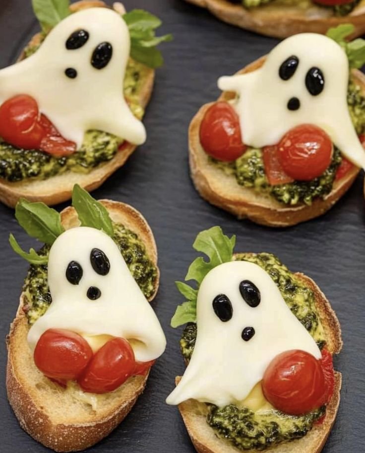 Gerechten voor halloween | Halloween maaltijd, Halloween bakken, Halloween hapjes