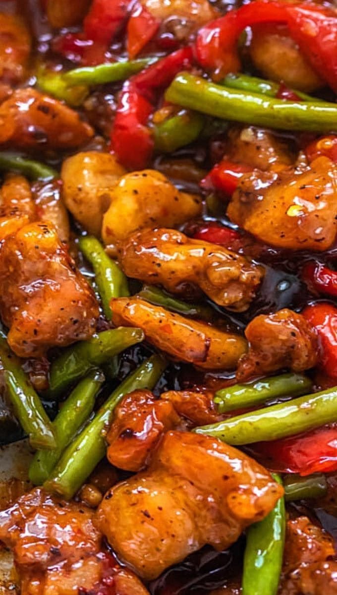 Garlicky Sweet Thai Chili Chicken and Green Beans Stir Fry
