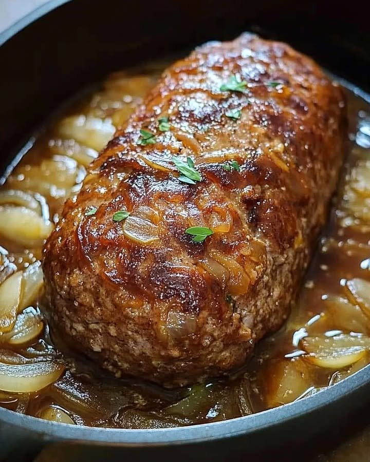 Hackbraten supersaftigZutaten: 500 g Hackfleisch (Rind oder gemischt), 1 Zwiebel, fein gehackt, 1 Ei, 2 EL Semmelbrösel, 1 EL Senf, 1 TL Paprikapulver, Salz und Pfeffer nach Geschmack, 2 EL Pete...