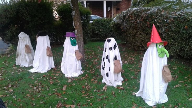 Peanuts gang trunk or treat | Charlie brown halloween decorations outside diy, Peanuts gang halloween, Halloween party