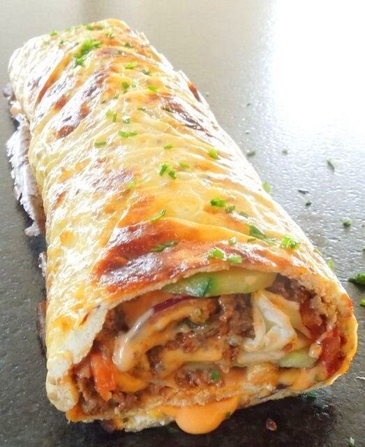 Käserolle mit 400 gr Rinderhack & 1 Rolle Blätterteig - Kochen Mit Uns