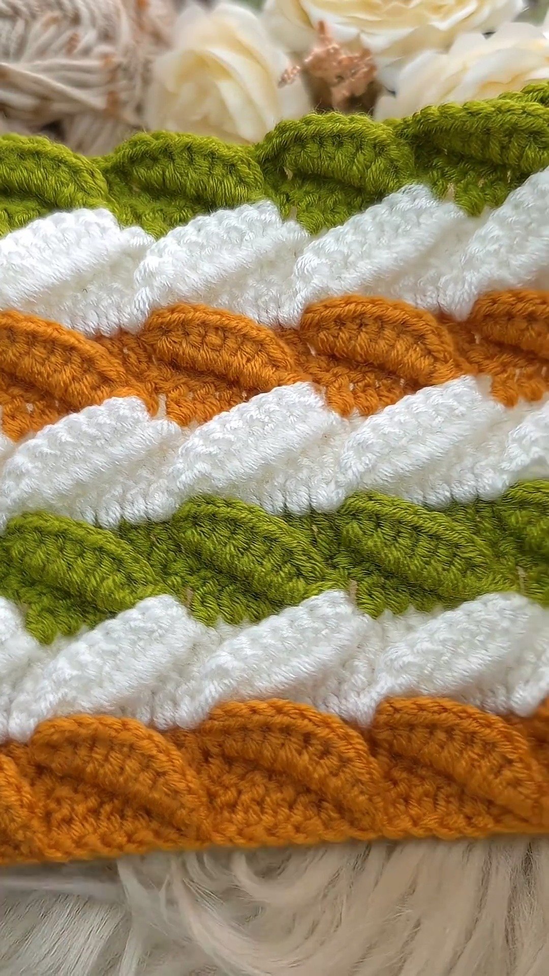 Auf der Suche nach einem weichen Babydekenstich? Probiere dieses 3D-Blattmuster aus! 🍃✨