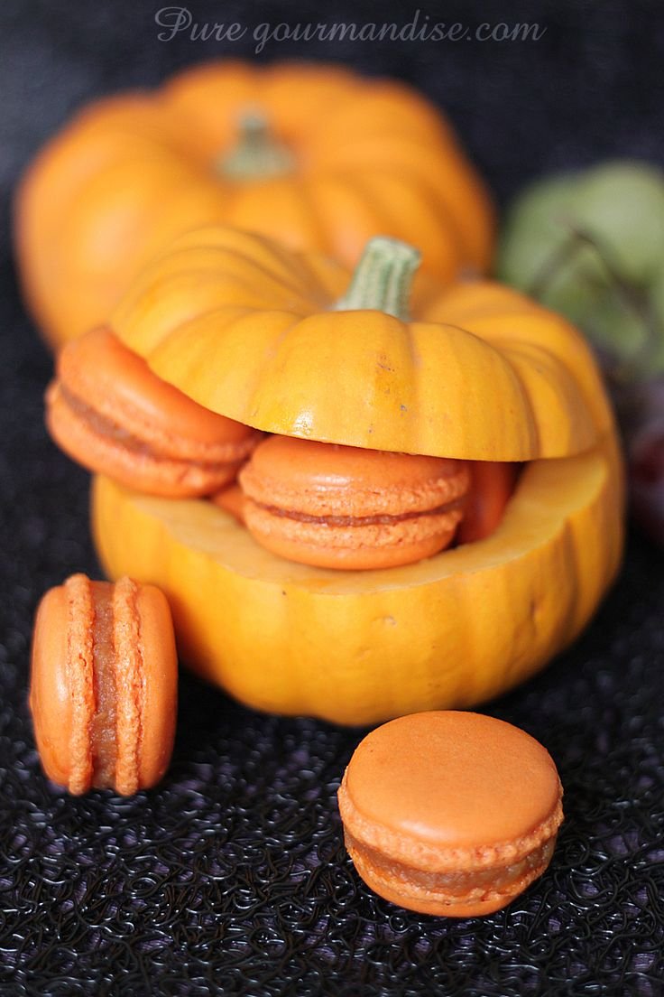 Mes macarons au potiron d’Halloween › Pure Gourmandise