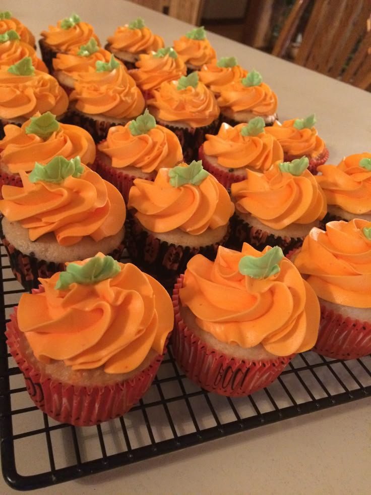 Pumpkin cupcakes
