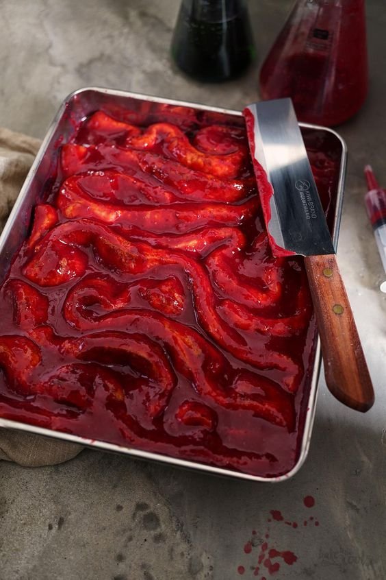 Halloween food creepy | Skull jello mold recipes, Skull mold food ideas, Halloween bake