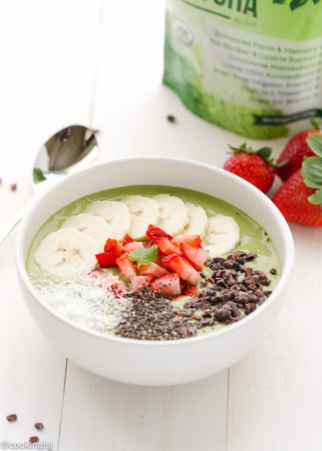 Matcha-Grüntee-Smoothie-Schüssel
