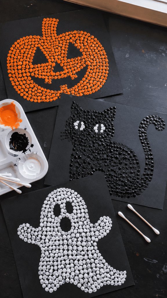 13 Halloween Bastelideen für Kinder, die Spaß machen und einfach zu machen sind