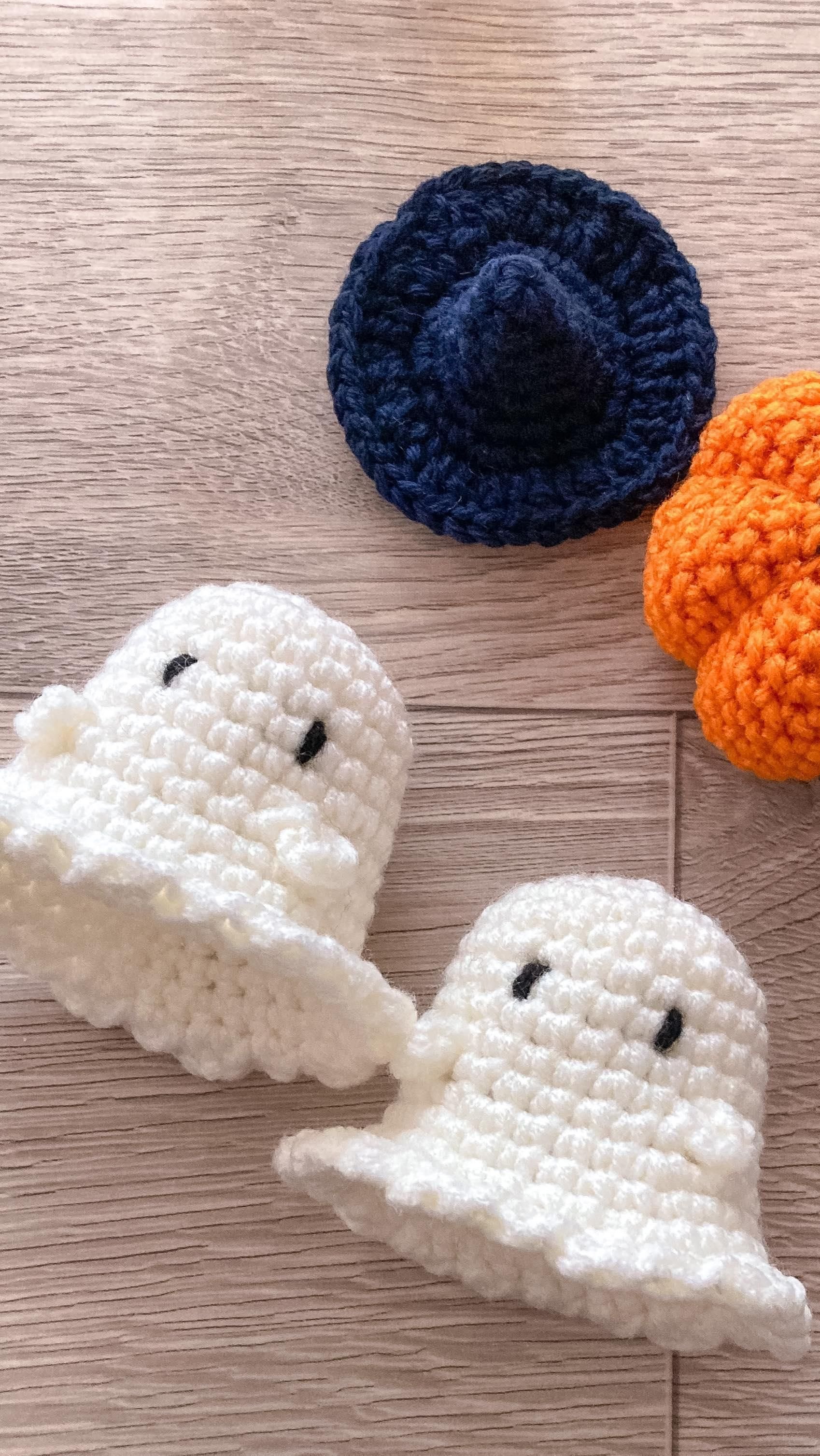 「Halloween Ghost 【やさしく編める】おばけのあみぐるみ crochet patterns」[動画] | 萬聖節, ハロウィーン編み物, ハロウィン 手芸