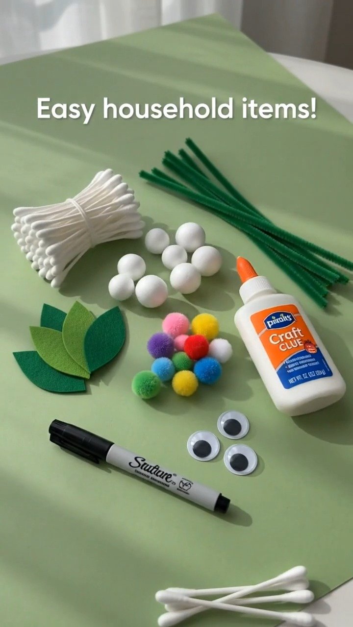 Cotton swabs turn into a lovely bouquet of handmade flowers that makes a bright decoration for any season. 10 Cotton swabs turn into a lovely bouquet of handmade flowers that makes a bright decoration for any season.