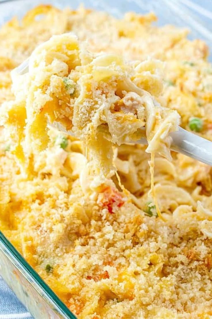 Chicken Noodle Casserole Recipe | Easy and Delicious | Best casserole recipes dinners, Pioneer woman chicken noodle bake, Ree drummond chicken casserole