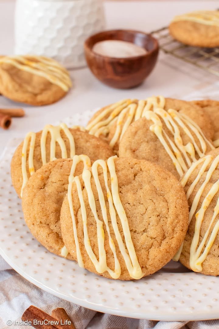 Orange Cardamom Cookies! 🍊 These soft & chewy cookies are made with sweet honey, warm spices, & fresh orange zest.

💕 Comment ORANGE below to have this recipe sent to you.