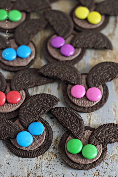 Easy 2 Ingredient Oreo Bats