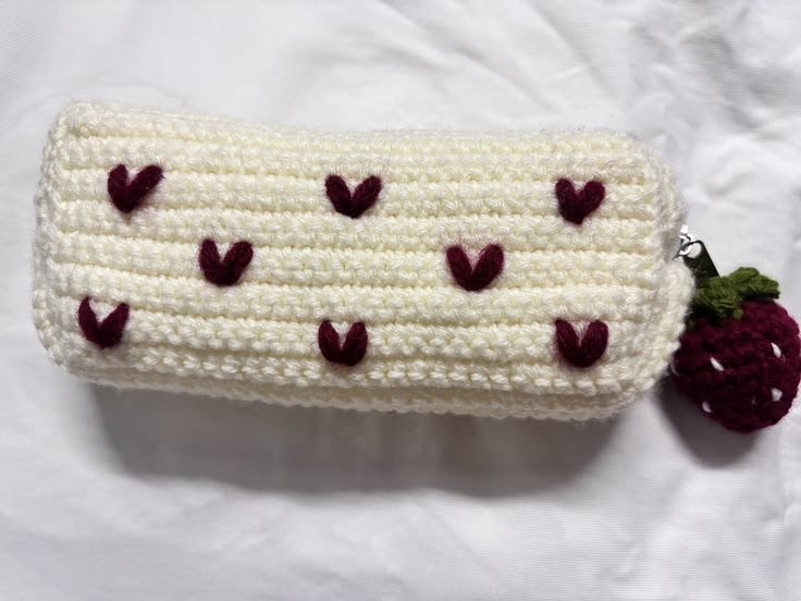 Make a Strawberry Heart Pouch 6 Strawberry Heart Pouch🍓