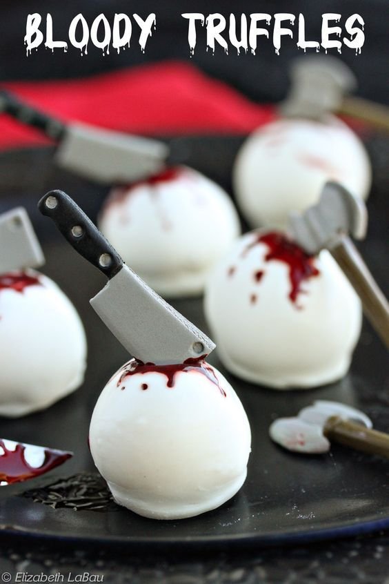 70 Wickedly Delicious Easy Halloween Treats Guests Won’t Stop Talking About