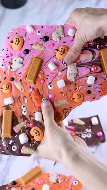Fun halloween candy | Halloween candy party, Halloween sprinkle, Treats halloween