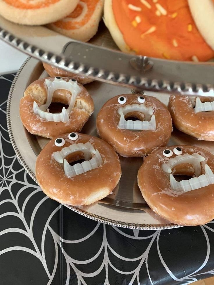 Halloween potluck | Halloween snacks for kids, Halloween breakfast, Halloween donuts