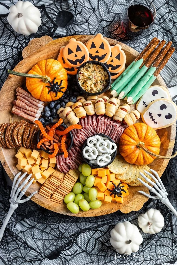 Ultimate Halloween Charcuterie Board (2026)