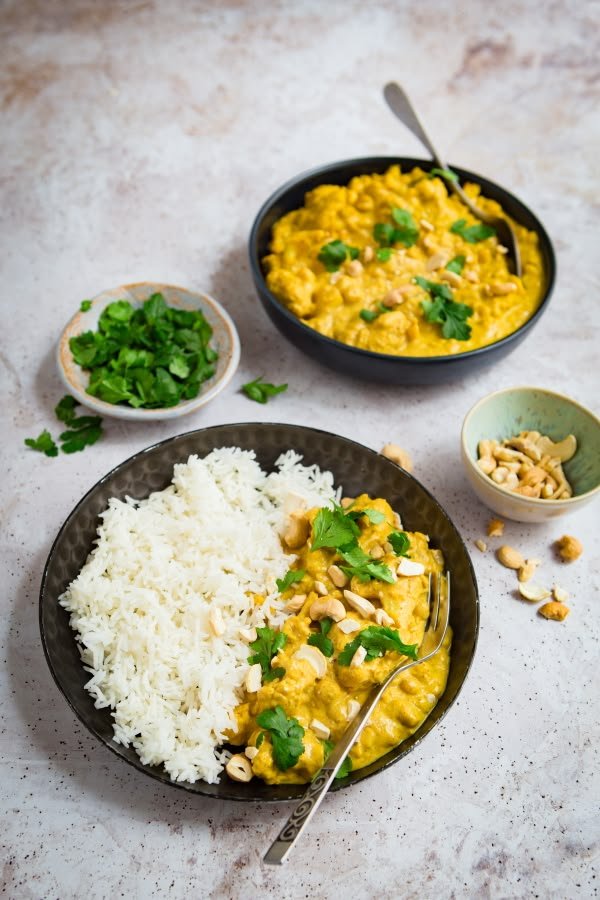 Curry végétarien de chou-fleur et noix de cajou