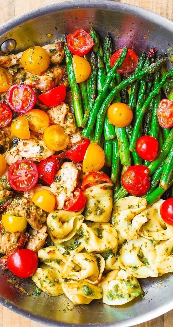 SUMMER DINNER: Basil Pesto Chicken, Tortellini, Asparagus, and Cherry Tomatoes