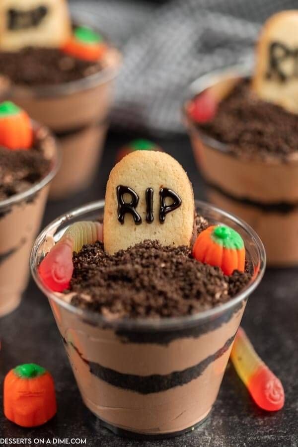 Halloween Dirt Cups Recipe - Spooky Graveyard Treat | Graveyard dirt cups recipe, Dirt cups halloween dessert, Halloween treats easy