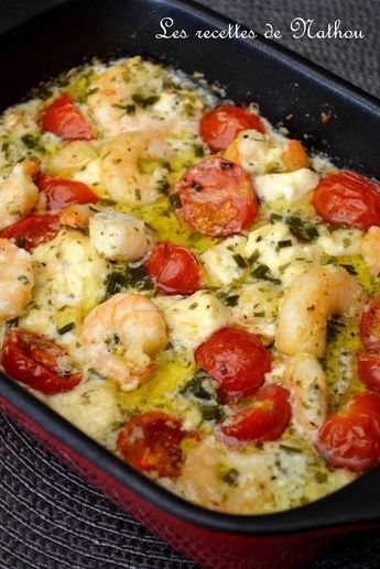 Scampis à l'ail, feta et tomates cerise au four | Recette scampis, Crevettes à l'ail, Recette de crevettes