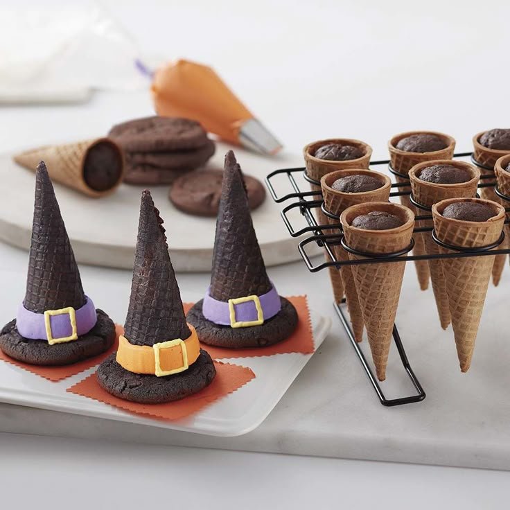 31 Cute Halloween Treats for a Haunted House Party | Wilton