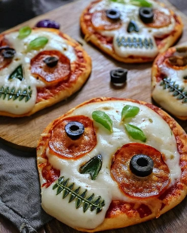 30+ Spooky Halloween Party Food Ideas | Artist Hue